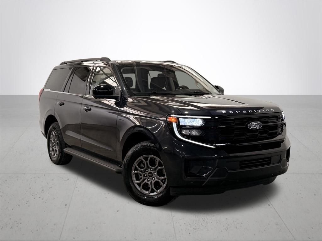 Used 2025 Gray Metallic Ford Active image 6