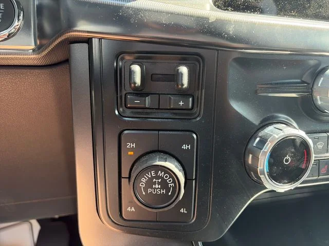 Used 2025 Blue Ford Lariat image 24