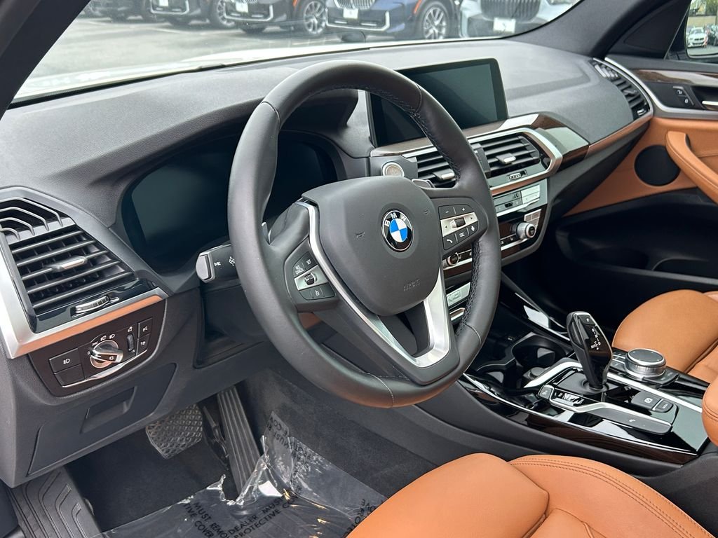 Used 2021 Alpine White BMW sDrive30i image 13