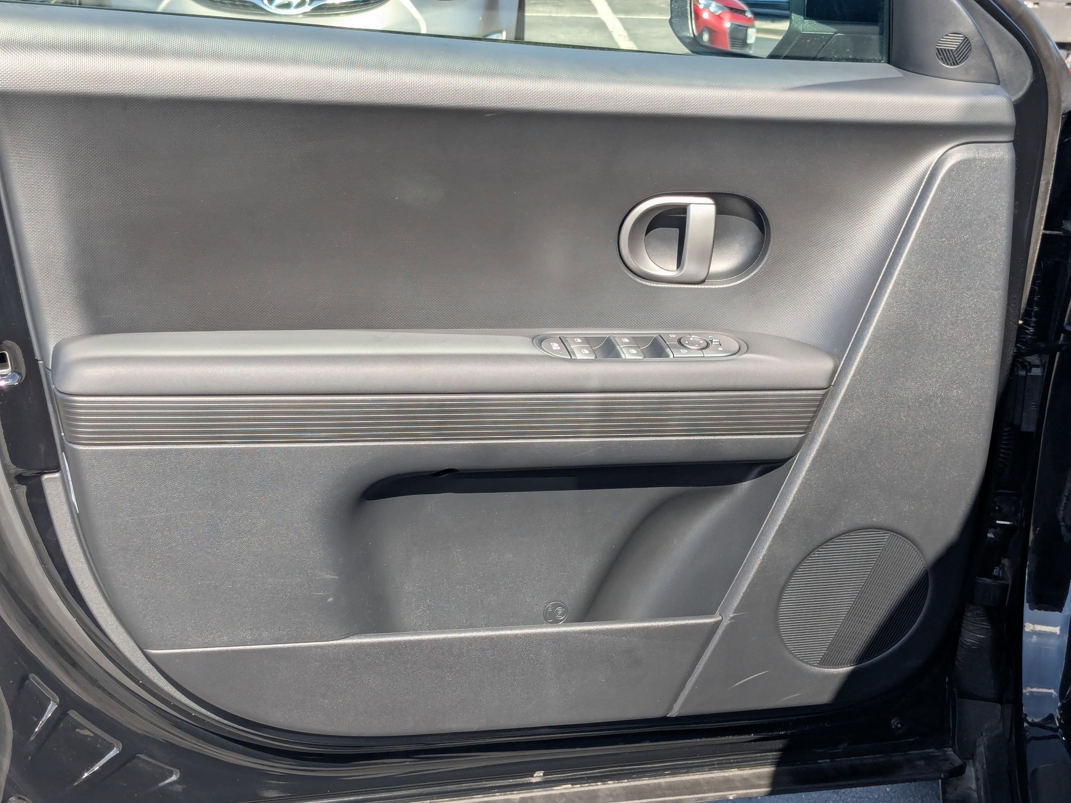 2026 Hyundai IONIQ 5 SEL - Photo 12