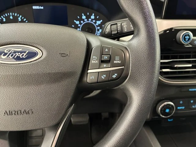 Used 2022 White Ford SE image 24