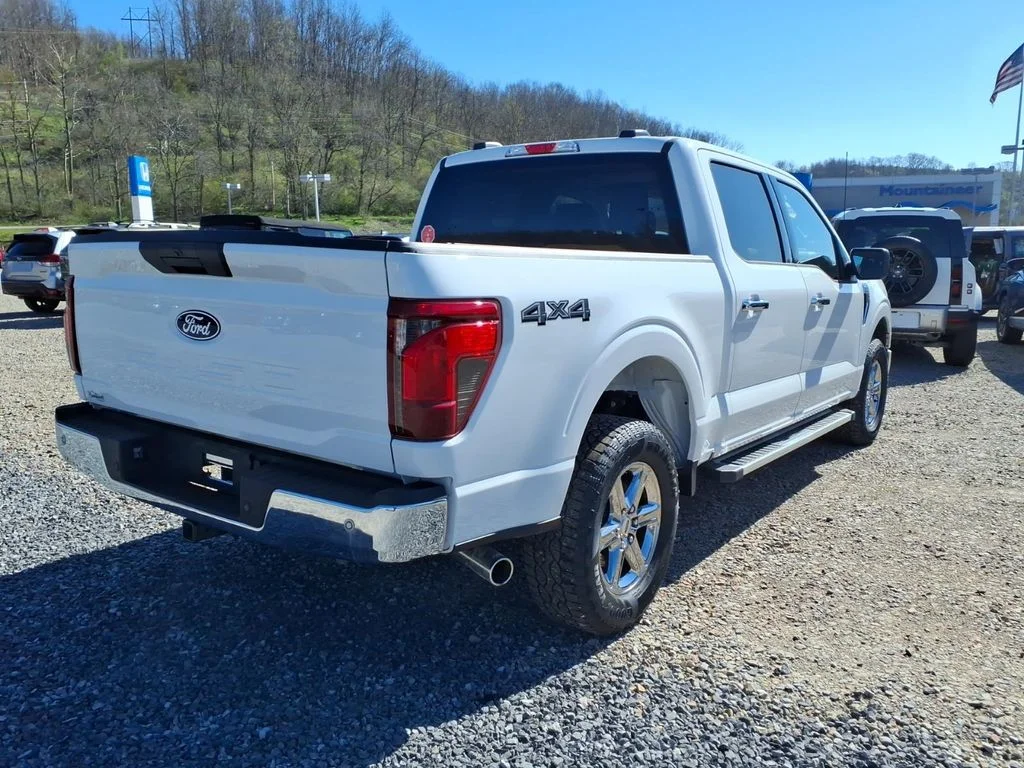 Used 2025 White Ford XLT image 7
