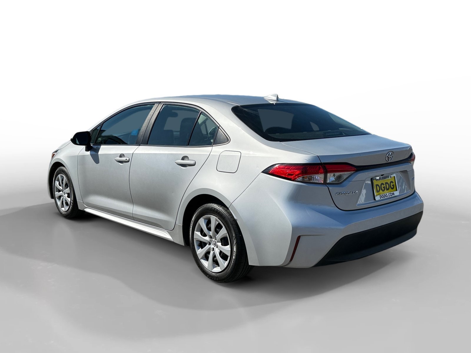 Used 2024 Classic Silver Metallic Toyota LE image 3
