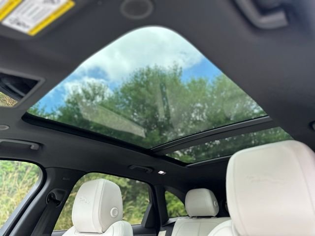 2026 Jaguar F-Pace R-Dynamic S - Photo 13