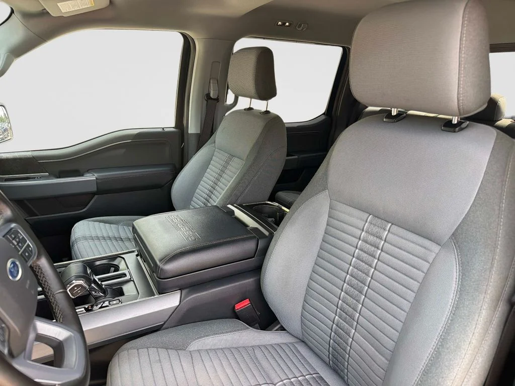 Used 2023 Atlas Blue Metallic Ford XLT image 21