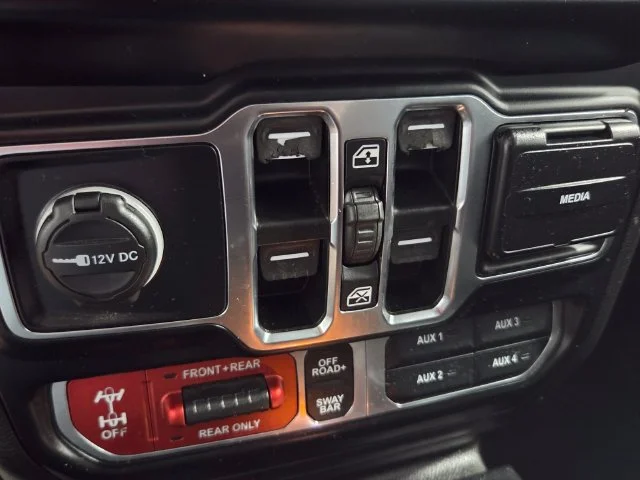 Used 2021 Black Jeep Unlimited Rubicon image 23