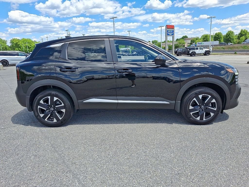 Used 2025 Black Nissan SV image 8