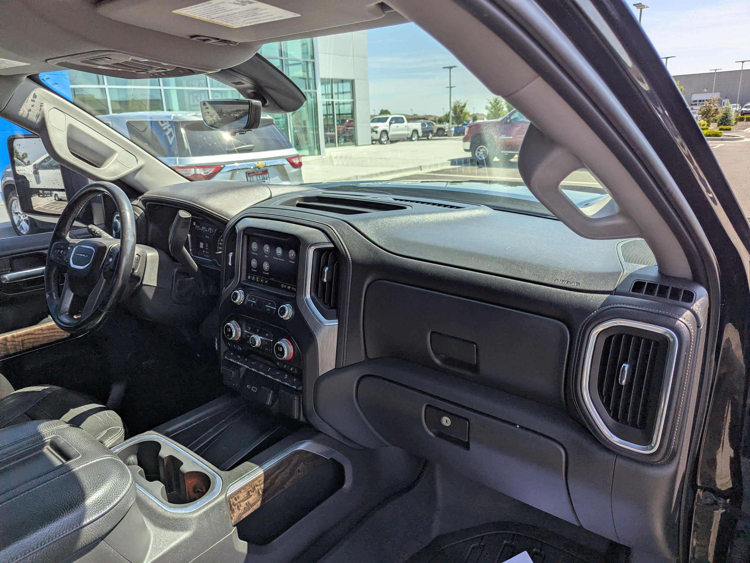 Used 2021 Black GMC Denali image 46