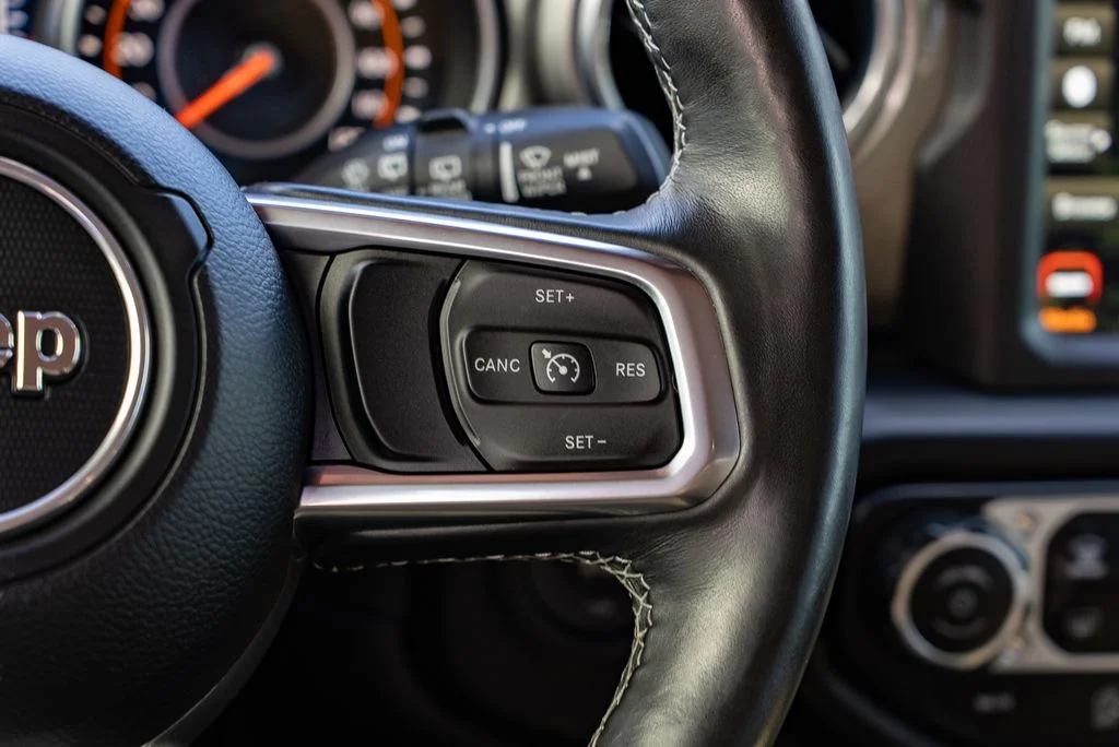 Used 2018 Red Jeep Unlimited Sahara image 16
