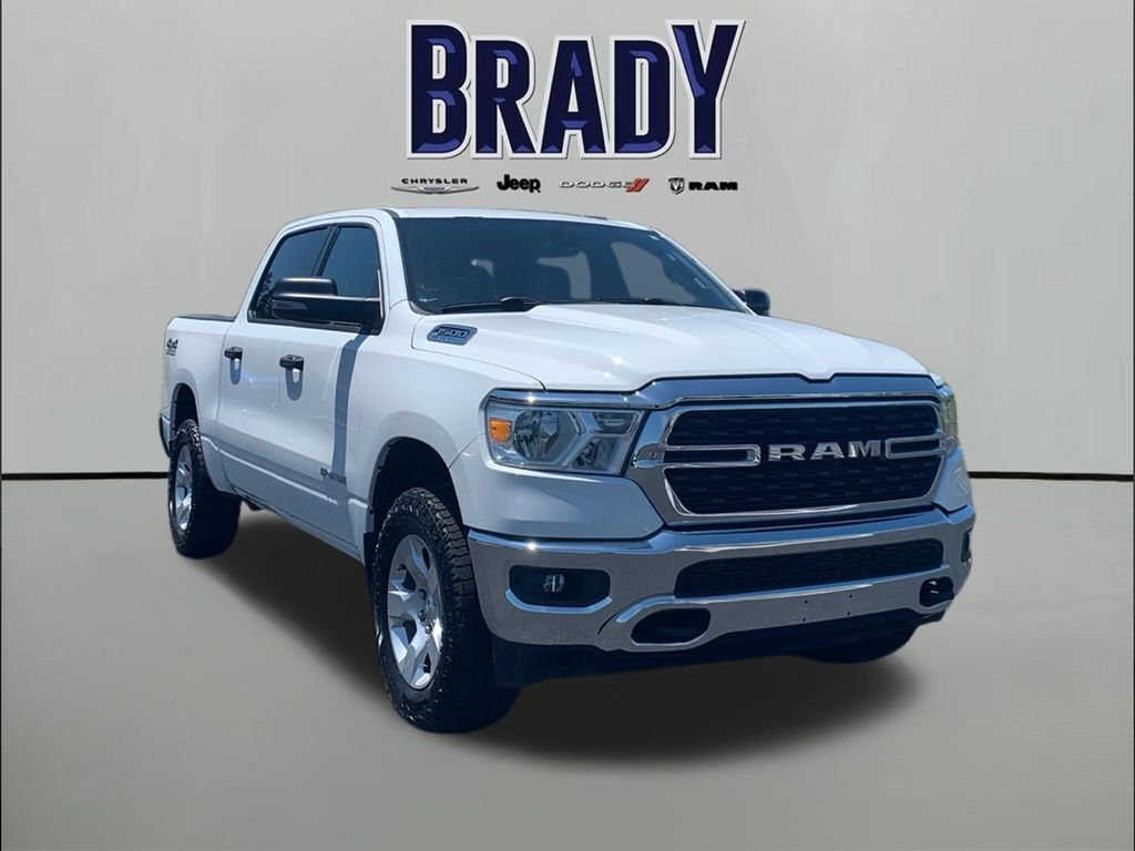 2023 RAM 1500 Big Horn/Lone Star 4x4 Crew Cab 5'7's photo