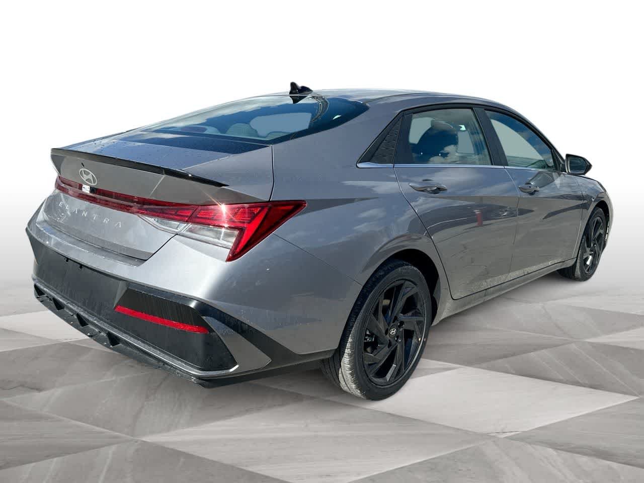 New 2026 Fluid Metal Hyundai SEL Sport Premium image 8