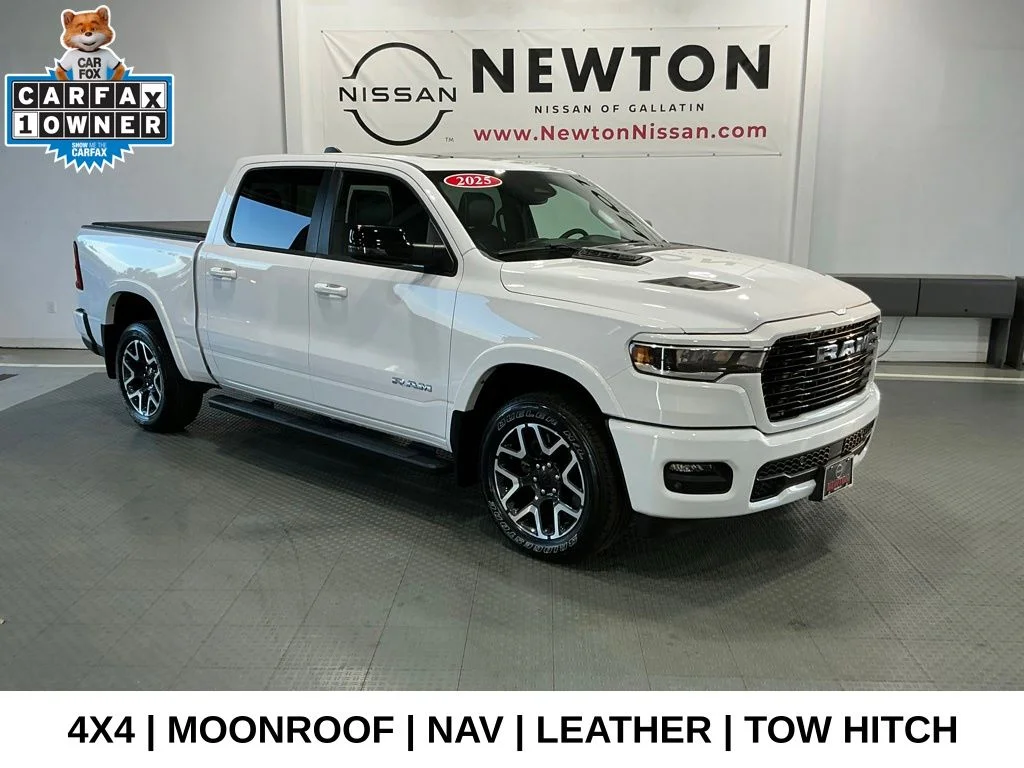 2025 RAM 1500 Laramie 4x4 Crew Cab 5'7's photo