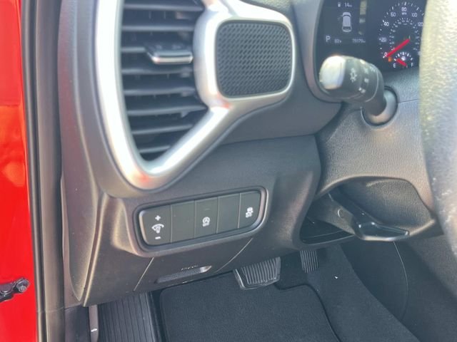 Used 2022 Red Kia LX image 27