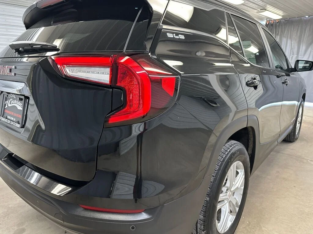 2023 GMC Terrain SLE - Photo 25