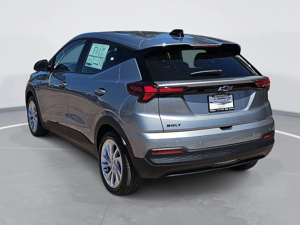 2027 Chevrolet Bolt LT - Photo 5