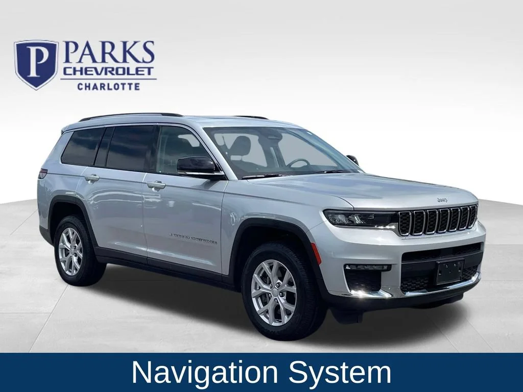 Used 2023 Silver Jeep Limited 4x4 image 1