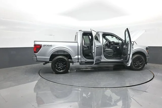 New 2026 Iconic Silver Metallic Ford XLT image 35
