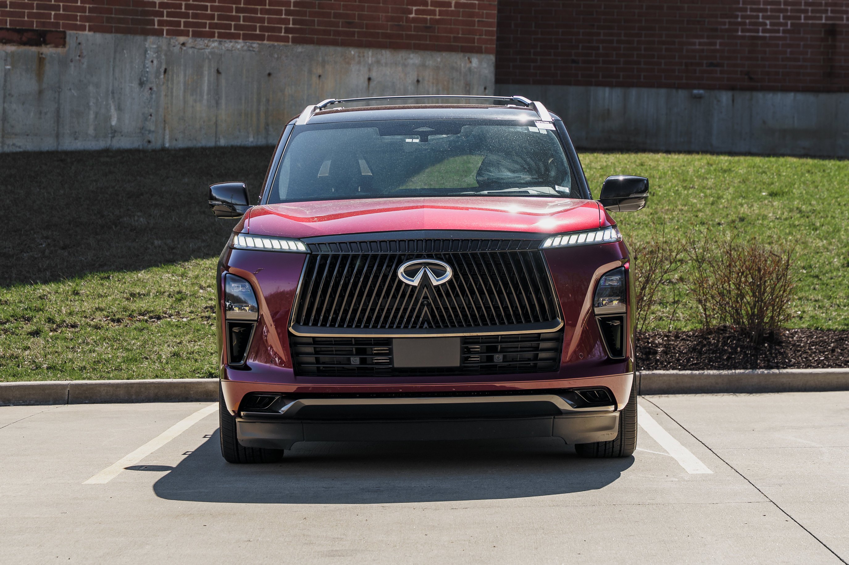 Used 2025 Coulis Red/Black Obsidian INFINITI AUTOGRAPH image 31