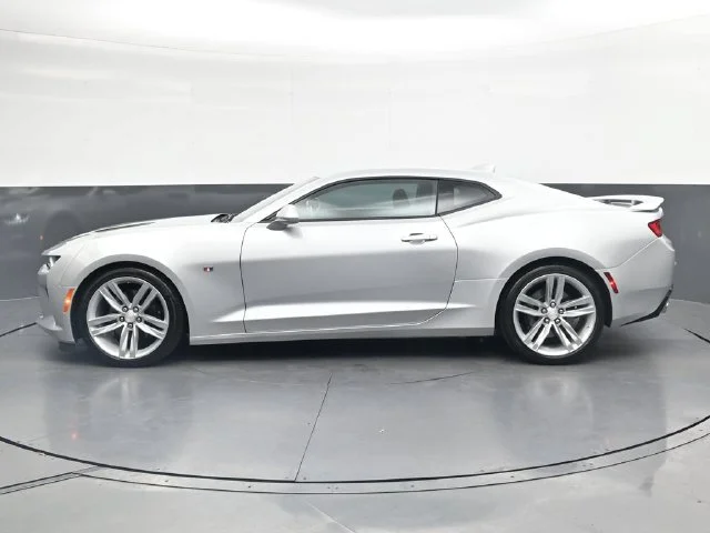 Used 2018 Silver Chevrolet SS image 8
