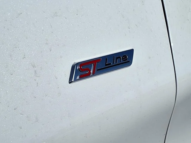 2026 Ford Explorer ST-Line - Photo 29