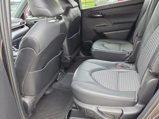Used 2022 Gray Toyota XSE image 7