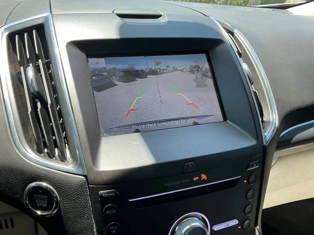 Used 2019 Silver Ford Titanium image 39