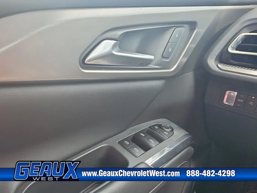 Used 2026 White Chevrolet LT image 21