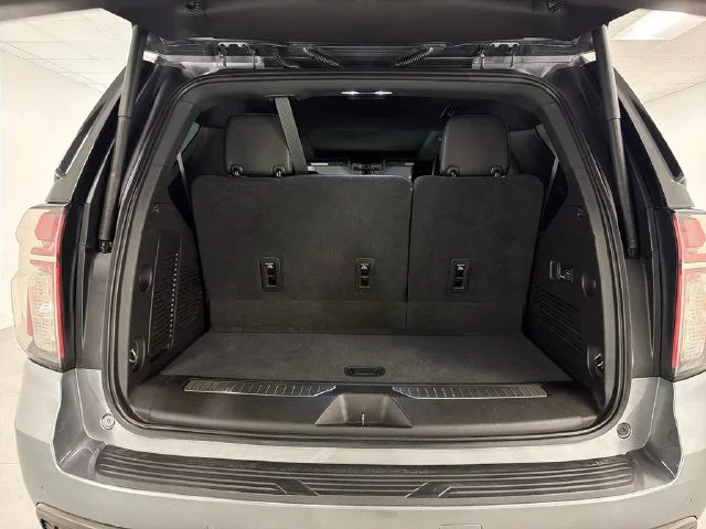 Used 2021 Gray Chevrolet Z71 image 8