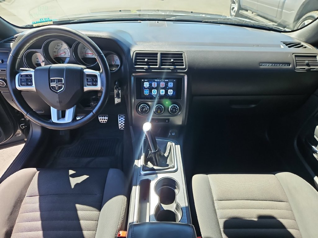 Used 2011 Gray Dodge R/T image 21