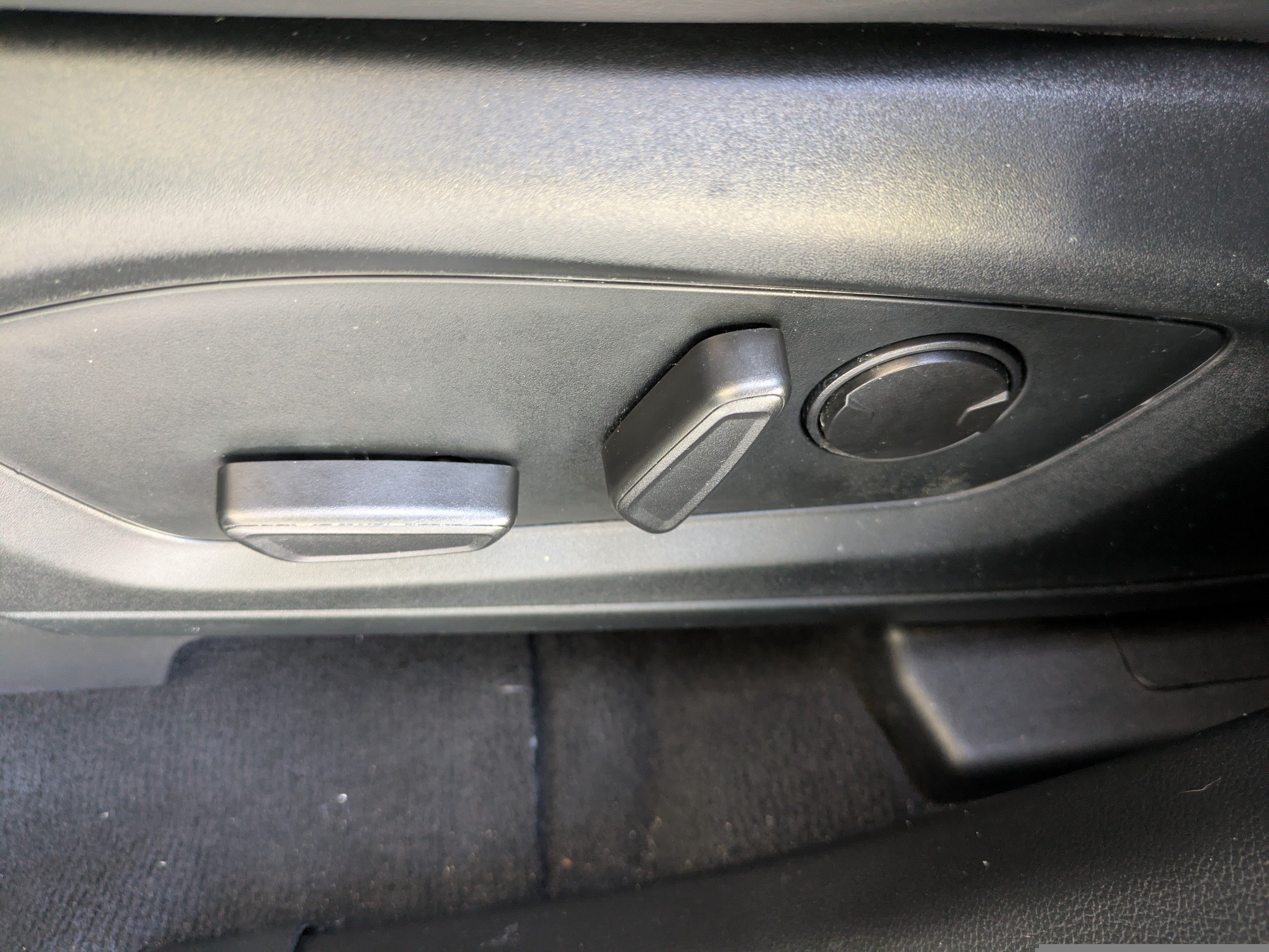 Used 2023 Iconic Silver Metallic Ford XLT image 23