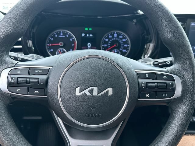2023 Kia K5 LXS - Photo 28