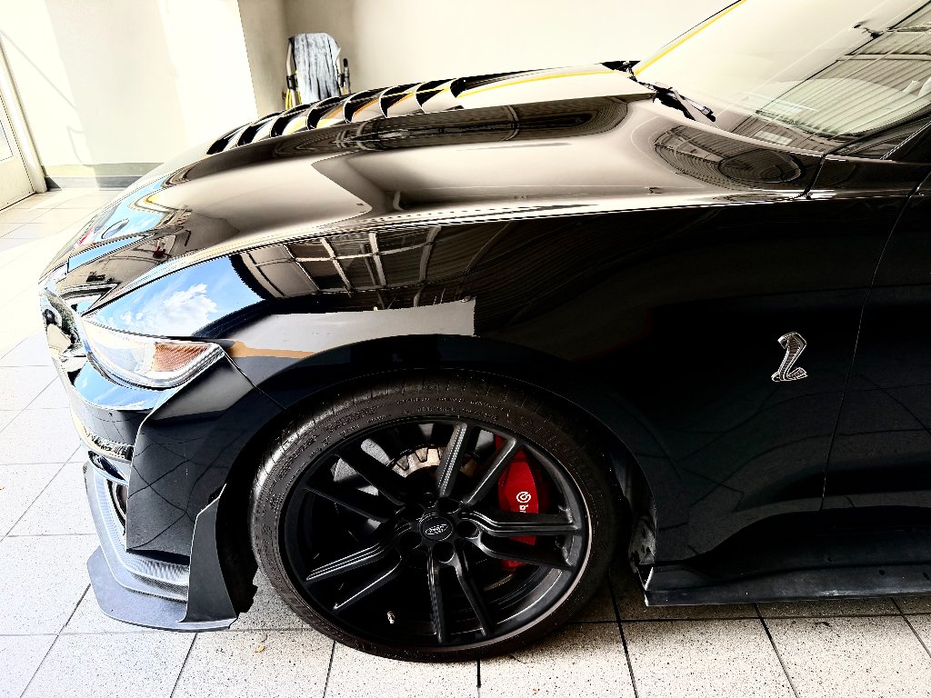 Used 2020 Black Ford Shelby GT500 image 5