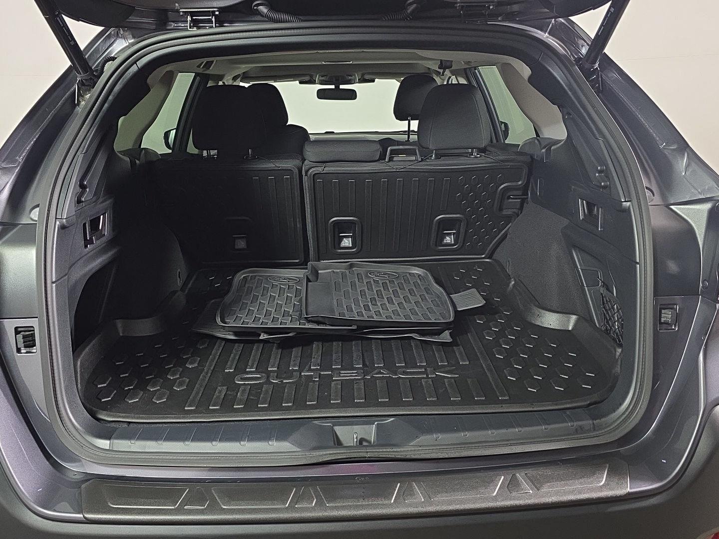 Used 2025 Magnetite Gray Metallic Subaru Premium image 4