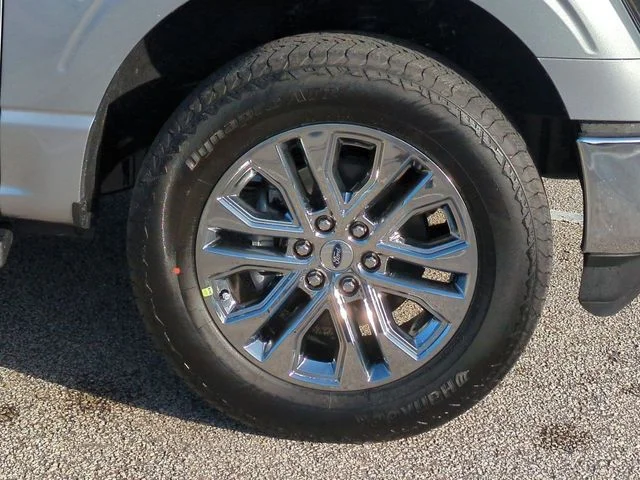 New 2026 Iconic Silver Metallic Ford Lariat® image 11