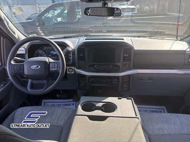 Used 2023 Black Ford XLT image 18