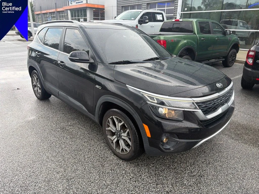 Used 2021 Cherry Black Kia EX image 1