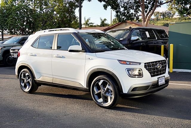 New 2026 White Hyundai SEL image 5