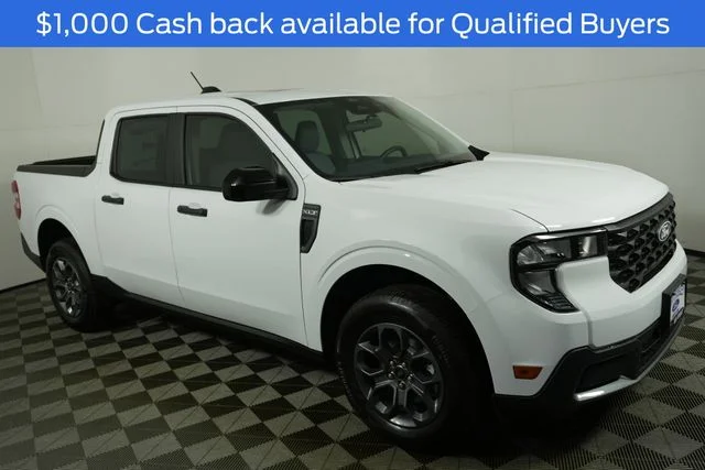 New 2026 Oxford White Ford XLT image 2