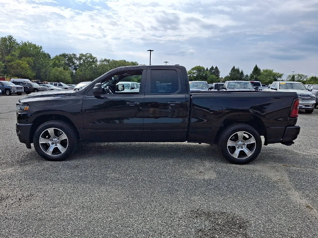 Used 2025 Diamond Black Crystal Pearlcoat Ram Tradesman image 7