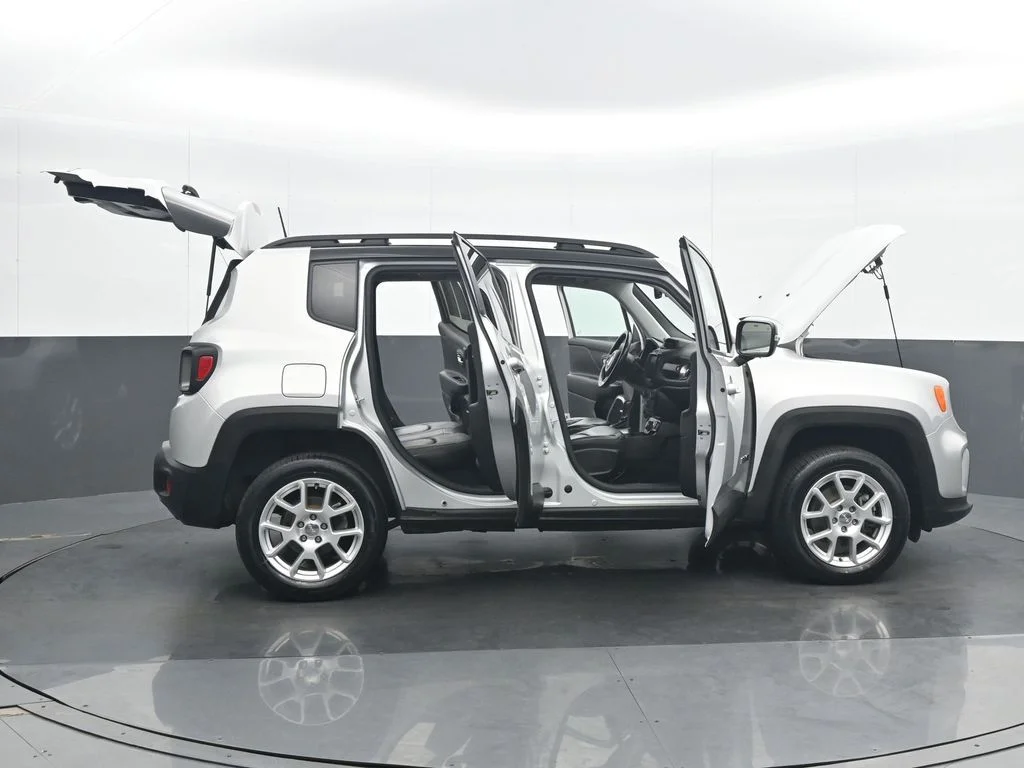 Used 2021 Silver Jeep Limited image 35