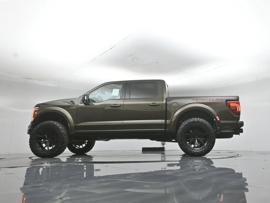 New 2026 Shelter Green Ford Raptor image 49