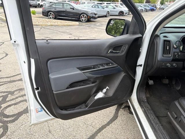 Used 2018 White Chevrolet Z71 image 14