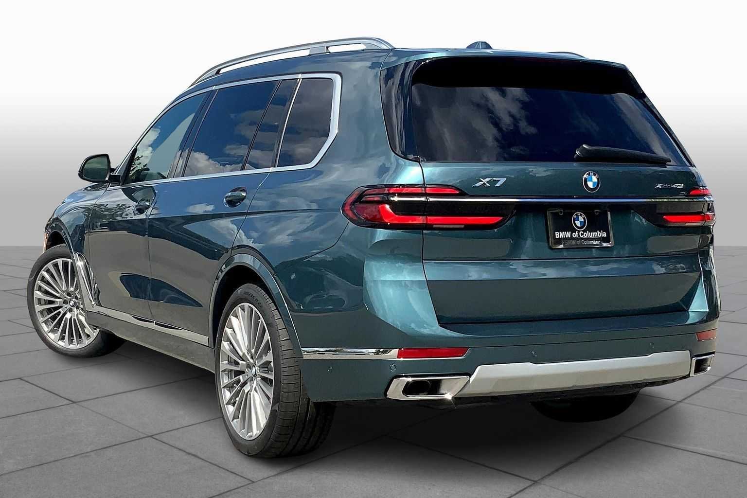 Used 2026 Blue Ridge Mountain Metallic BMW xDrive40i image 12