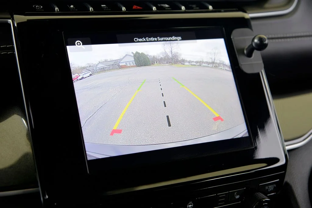 Used 2023 Black Jeep Altitude X image 20