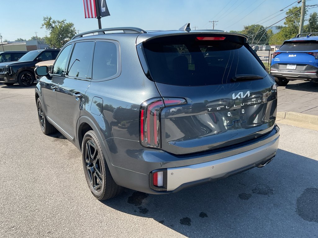 Used 2023 Gravity Gray Kia EX X-Line image 8