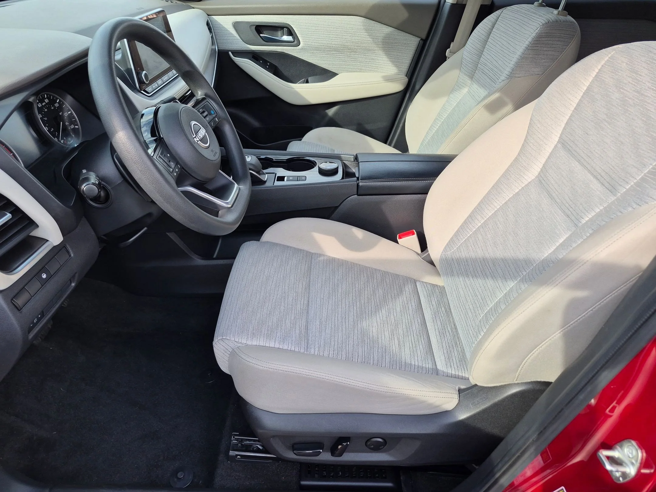 Used 2023 Scarlet Ember Tintcoat Nissan SV image 11