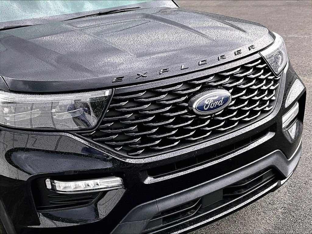 Used 2022 Black Ford ST-Line image 31