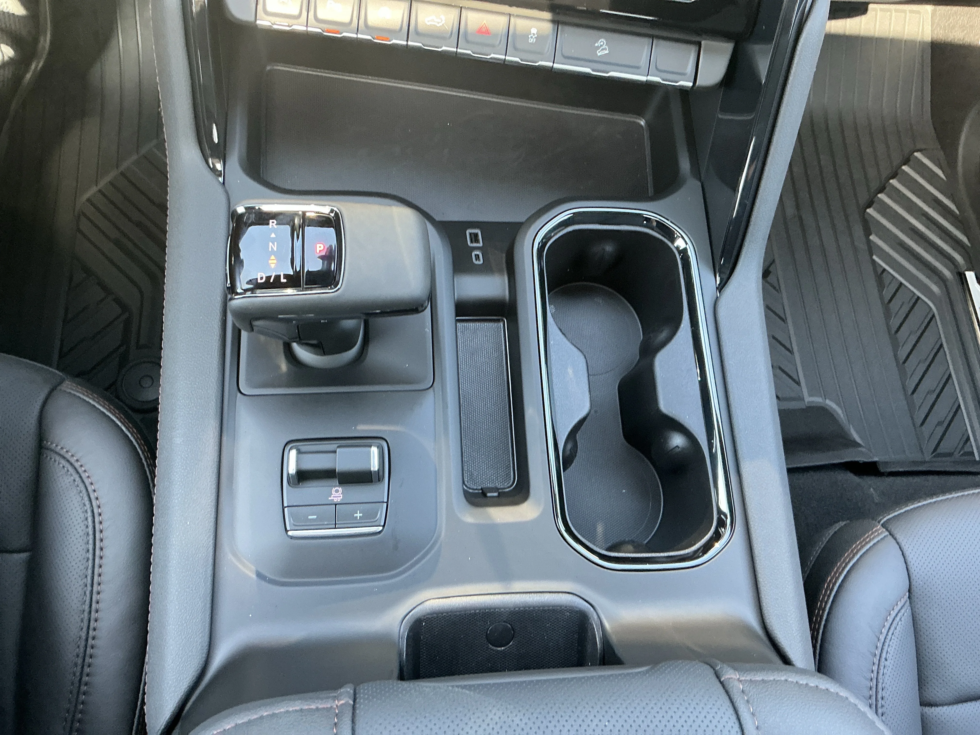 New 2026 Onyx Black GMC AT4 image 25