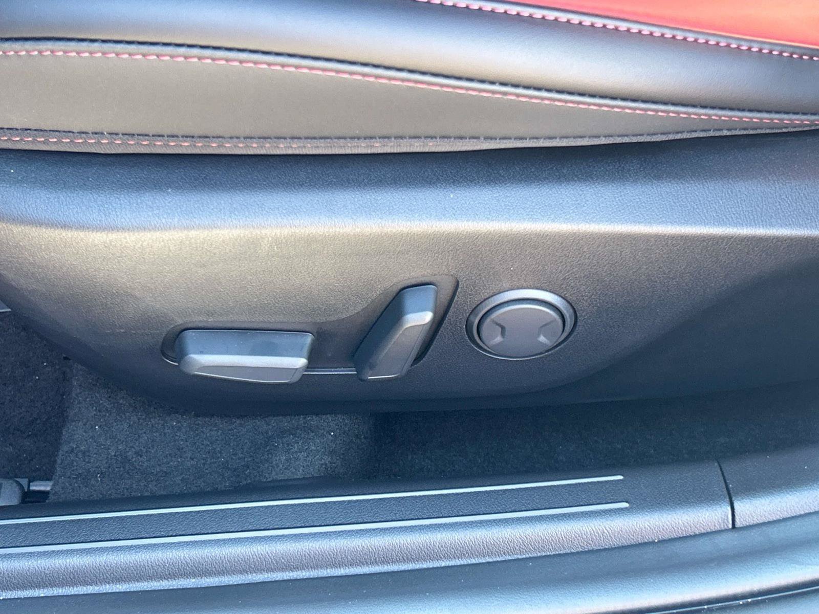 New 2027 Snow White Pearl Kia GT-Line image 23