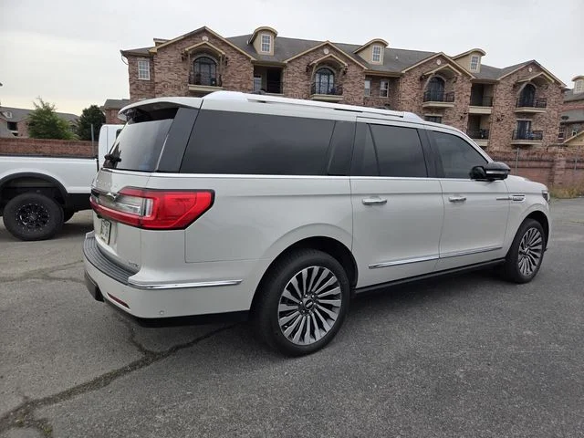 Used 2019 White Lincoln Reserve image 5